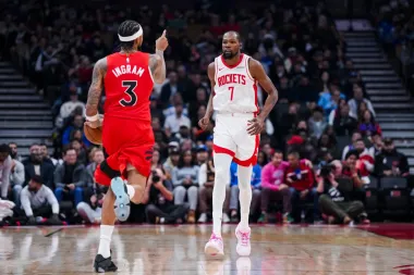 Kevin Durant lidera una paliza de los Rockets mientras los Raptors se hunden y Trae Young preocupa a Atlanta con una nueva lesión