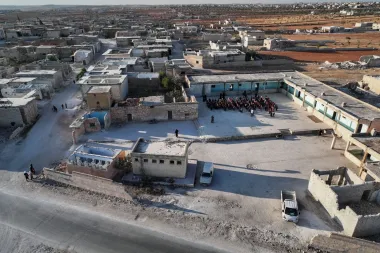 El renacer de la educación en Siria: escuelas sin techos, pero con esperanza