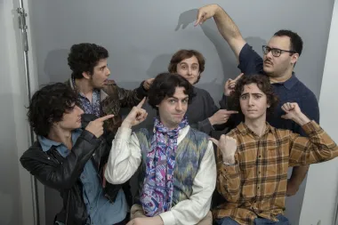 Chalamet, clones y comunidad: cómo un concurso extravagante inspiró amistad, fama y un fenómeno cultural
