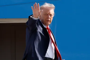 Trump, armas nucleares y refugiados afrikaners: ¿un regreso a la Guerra Fría disfrazado de política migratoria?