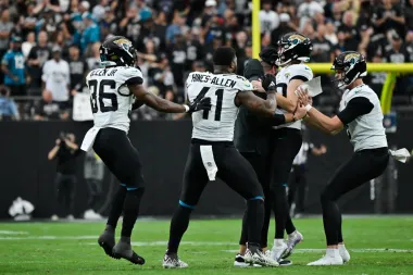 Cam Little rompe récord histórico en la NFL con una patada de 68 yardas