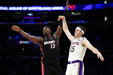 Doncic brilla en LA y Wembanyama sufre en Phoenix: ¿realidad o espejismo en el arranque de la NBA?