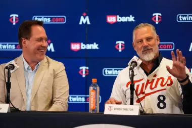 Derek Shelton vuelve al mando con los Twins: Una segunda oportunidad armada con reflexión y experiencia