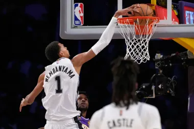 Los regresos épicos de la NBA: Portlan, Lakers y Jokic iluminan una noche memorable
