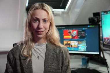 Dinamarca quiere proteger tu rostro y voz de la inteligencia artificial: ¿una ley necesaria en la era de los deepfakes?