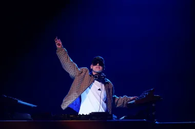 Bizarrap y Daddy Yankee: La emoción de un regreso y el pulso latino en la NFL