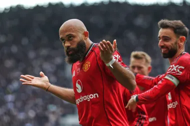 Manchester United y Tottenham protagonizan un final de locura en la Premier League