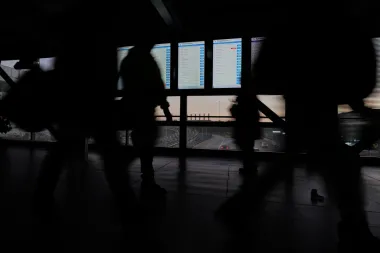 Caos en los cielos de EE.UU.: cómo el cierre del gobierno paralizó la aviación y afectó la economía