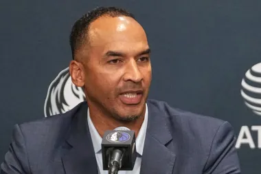 Dallas Mavericks: quebrados, sin Doncic y en guerra con su afición