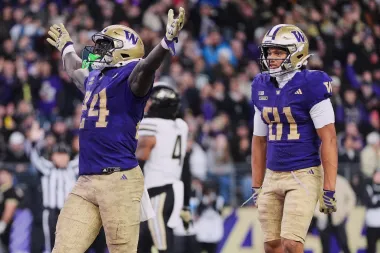 Adam Mohammed y el Resurgimiento de los Huskies: Washington Aplasta a Purdue con una Exhibición Ofensiva