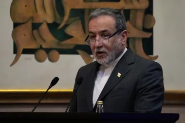 Irán en la encrucijada nuclear: entre ataques, diplomacia y supervivencia geopolítica