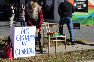 Crisis en Charlotte: redadas migratorias y políticas de miedo en nombre de la “seguridad”