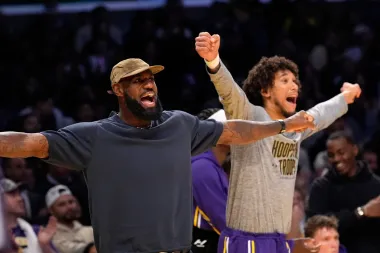 LeBron James: El regreso del Rey y su histórico camino hacia 23 temporadas en la NBA