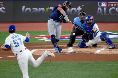 Josh Naylor, la nueva alma de los Mariners: pasión, cleats regalados y un perro que conquistó su corazón