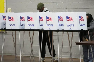 Voto, vigilancia y desconfianza: la polémica por el acceso federal a listas electorales
