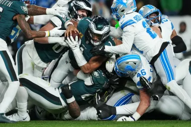 Cowboys vs Eagles: Rivalidad encendida, emociones a flor de piel y una temporada en la cuerda floja