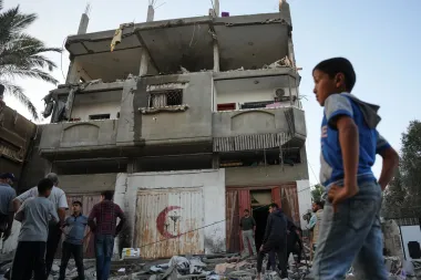 Gaza en Llamas: La Frágil Tregua que Sigue Desangrando a Palestina