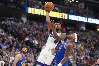 Resurrección en la NBA: Los Kings frenan su caída y Westbrook brilla ante los Nuggets