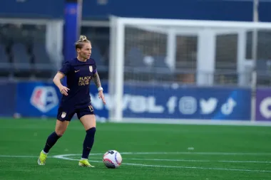 Jess Fishlock: El alma eterna del Reign y su legado en la NWSL