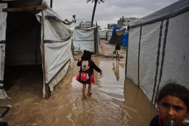 Gaza entre la tragedia y la tregua: cuerpos, escombros y una paz en el filo