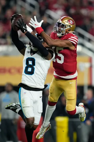 49ers ganan, pero Brock Purdy preocupa: ¿puede San Francisco confiar en su mariscal para los playoffs?