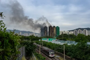 La tragedia de Wang Fuk Court: ¿Una catástrofe anunciada en Hong Kong?