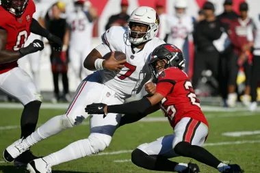 Errores, proezas y oportunidades perdidas: Un domingo caótico en la NFL