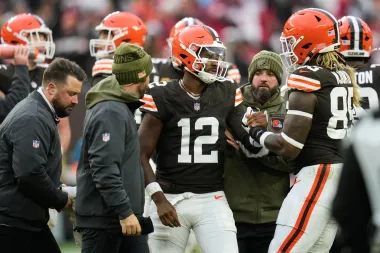 El debut retador de Shedeur Sanders y la victoria épica de Carolina: una jornada de contrastes en la NFL