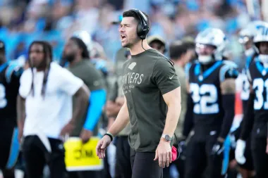 Dave Canales y los nuevos arquitectos del renacer en la NFL: talento, visión y culturas revitalizadas