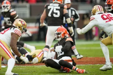 Cam Ward vs Shedeur Sanders: El inicio de una rivalidad legendaria en la NFL