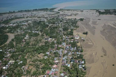 Deforestación mortal: cómo la tala ilegal agravó la tragedia en Indonesia y Asia del Sur