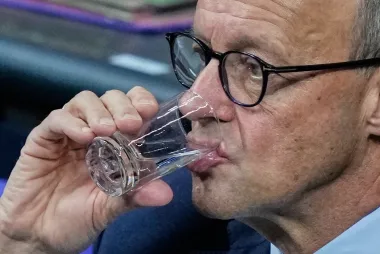 Friedrich Merz y la encrucijada alemana: Pensiones, reclutamiento militar y tensiones internas