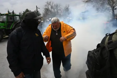 La revuelta del campo: agricultores griegos en pie de lucha por su supervivencia económica