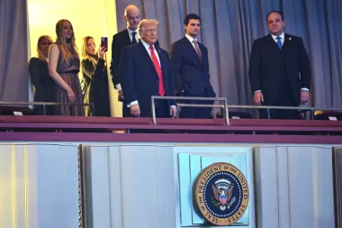 Trump y Sheinbaum: Un encuentro entre fútbol, comercio y tensiones latentes