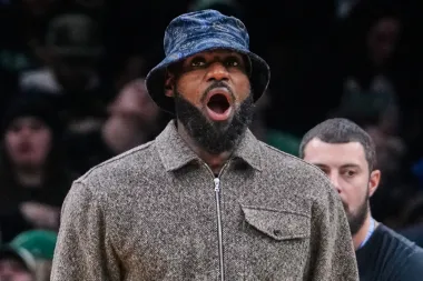 Una noche histórica en la NBA: récords, leyendas y nuevas estrellas brillan en la cancha