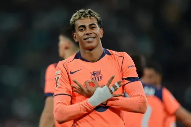 Barcelona revive su fuego ofensivo: Ferran Torres brilla con hat-trick ante el Betis