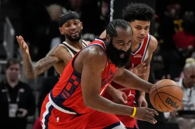 Récords, resurrecciones y triples dobles: lo mejor de la noche del sábado en la NBA