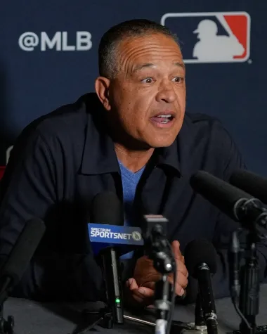 ¿Deben los Dodgers soltar a sus estrellas japonesas al Clásico Mundial de Béisbol?