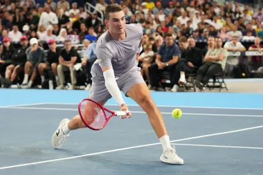 Carlos Alcaraz conquista Miami: Una noche mágica de tenis en loanDepot Park