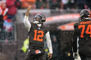 Las decisiones más desconcertantes de la NFL: Stefanski, Reid y una semana para el olvido