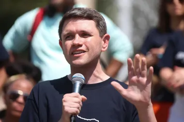 ¿Guerra fría demócrata? Estrategias divididas frente a Trump en la carrera por el Senado en Texas