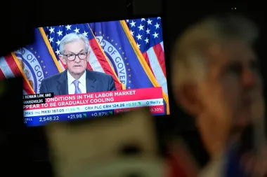¿Qué significa realmente la nueva baja en las tasas de interés de la Fed para tu bolsillo?
