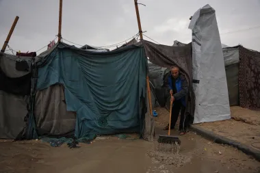 Gaza bajo tormenta: la lluvia que desnudó el fracaso humanitario