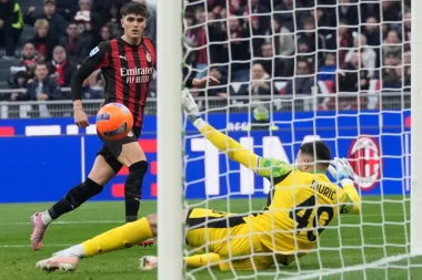 AC Milan: El despertar de Bartesaghi y una desilusión que enciende alarmas en la Serie A