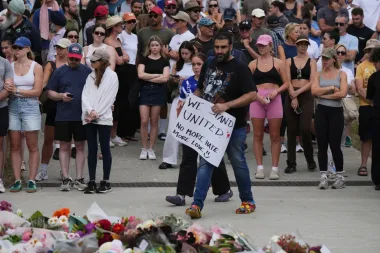 Australia sacudida por ataque antisemita en Bondi Beach: ¿es hora de replantear las leyes y la seguridad nacional?
