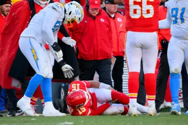 El legado de Patrick Mahomes en jaque: ¿volverá a tiempo para la próxima temporada?