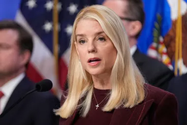 Donald Trump, Susie Wiles y la política de la venganza: ¿una segunda administración en modo guerra?