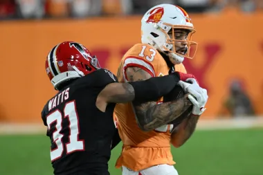 Baker Mayfield y la última batalla: Tampa Bay y Carolina en un duelo clave por la NFC Sur