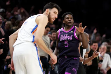Anthony Edwards y Victor Wembanyama iluminan la NBA: Dinamita juvenil que redefine el juego