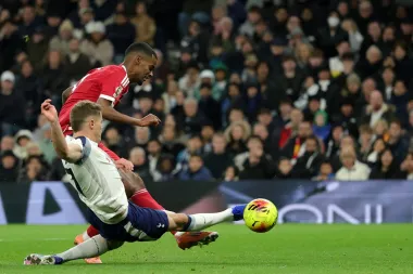 Temporadas oscuras y decisiones críticas: El drama de Liverpool, Wolverhampton y Levante